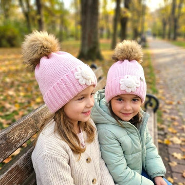 Cappello Bambina in lana eco pon pon