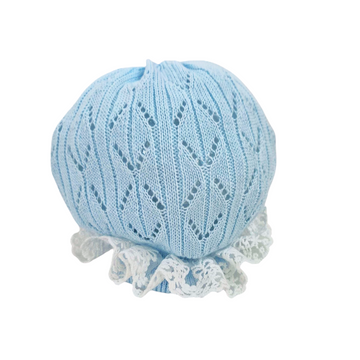 Cappellino in filo cotone con merletto