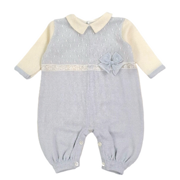 Pagliaccetto in lana e valenciennes