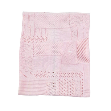 Copertina in filo ricami a mano traforata