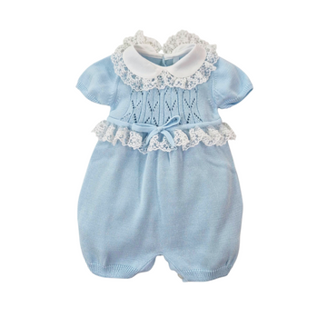 Pagliaccetto in filo con merletto